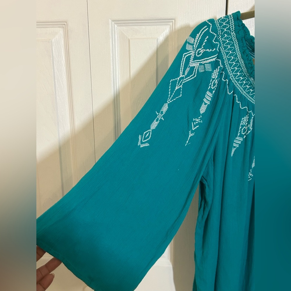 Terre Bleue Teal Embroidered Women's Top - Picture 3 of 4